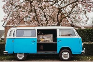 VW T2 blauw Charon uitvaart