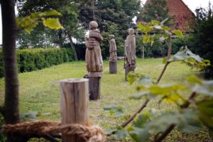 Beelden op de Adelbertusakker Egmond Binnen